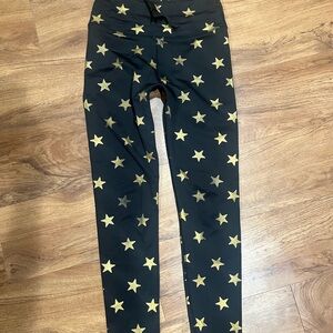 3/$15 C & C California Black Drawstring Leggings with Gold Star Print Medium